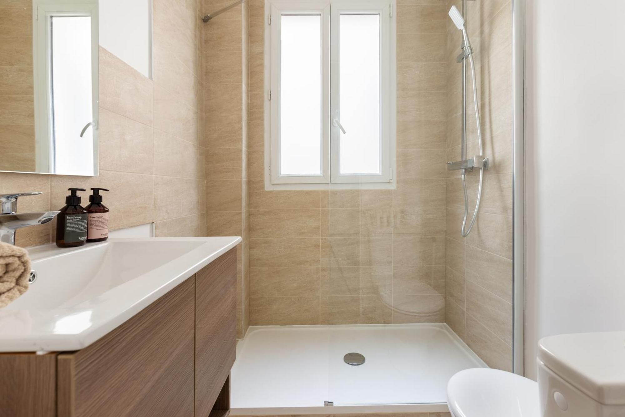 2 Pieces-moderne-proche Paris Appartement *